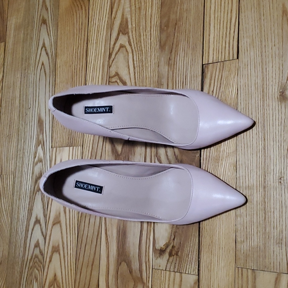 Shoemint Gelareh Pointed Pumps